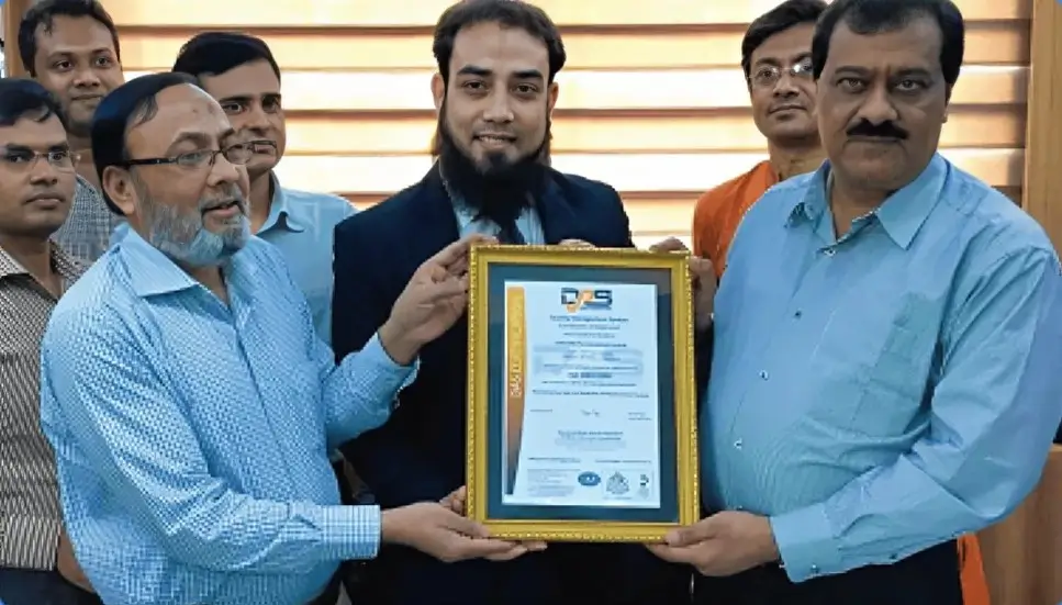 caucasian-businesswoman